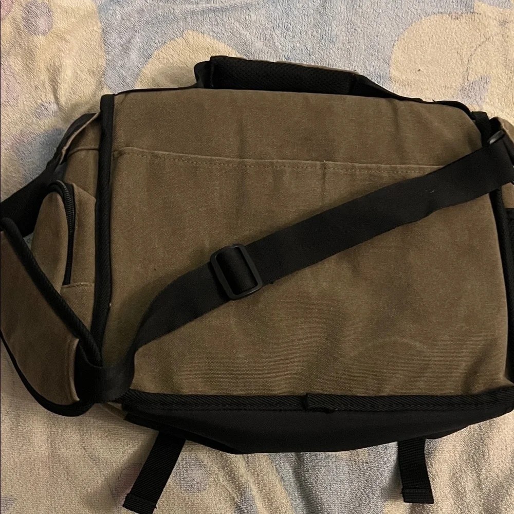 SwissGear Black and Brown Men's Messenger Bag